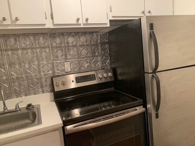 Right Side of the Kitchen