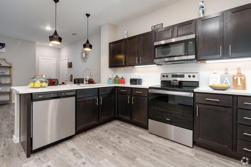 Landmark at Crowley 305 W Fm 1187, Crowley, TX