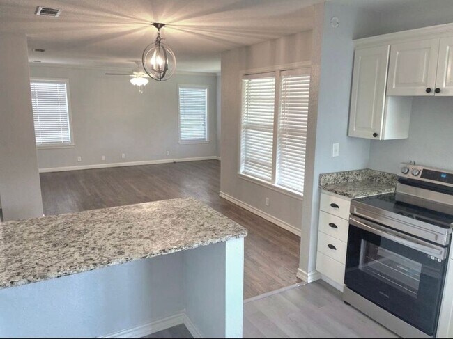 5617 Birchman Ave, Fort Worth, TX 76107 - photo 7