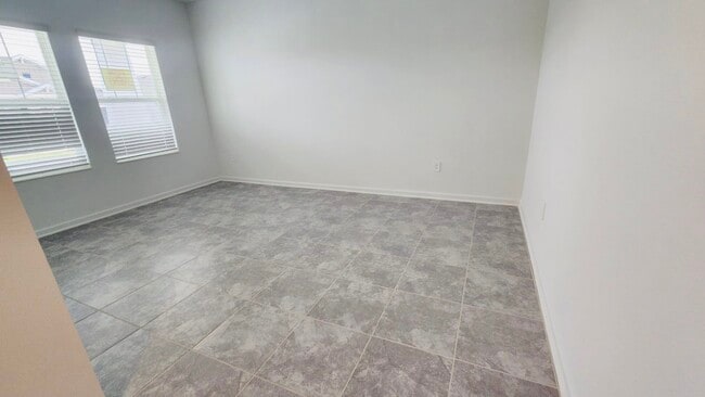 1427 Brentwood Dr, Kissimmee, FL 34746 - photo 6