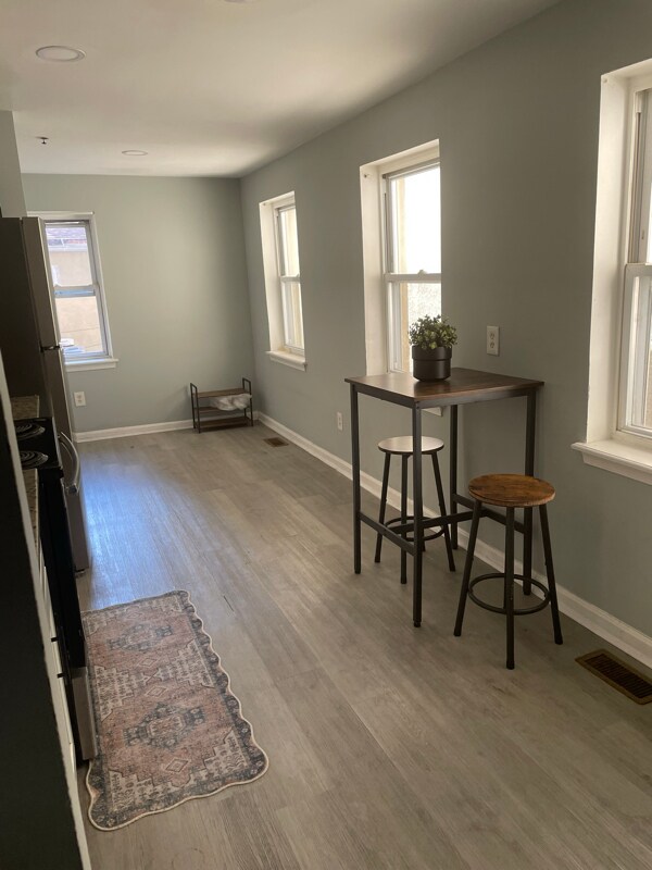 1037 W Baltimore St unit C, Baltimore, MD 21223 - photo 4