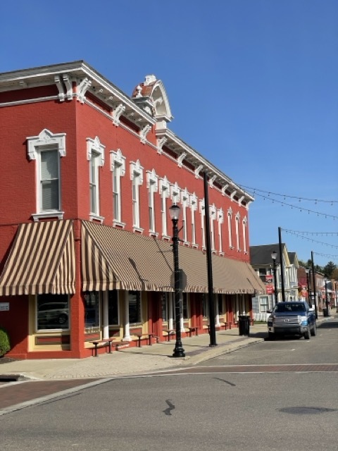 132 N Canal St, Canal Fulton, OH 44614