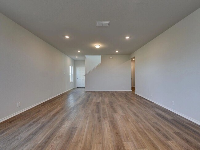 12829 Hill Plains Dr unit 36498019, Schertz, TX 78108 - photo 5