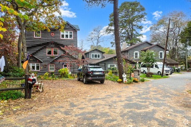 Log cabins are a common home style throughout the Medford Lakes area.