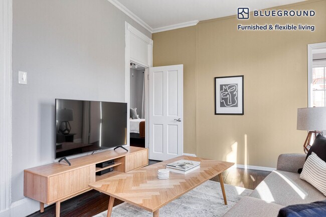 302 W 11th St unit FL2-ID990, New York, NY 10014 - photo 3