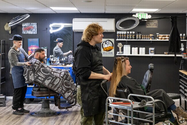 Tucci + Co Salon offers stylish cuts for nearby residents of Leeds.