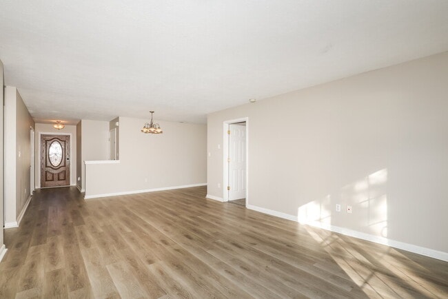 6667 W Longview Dr, Mc Cordsville, IN 46055 - photo 3