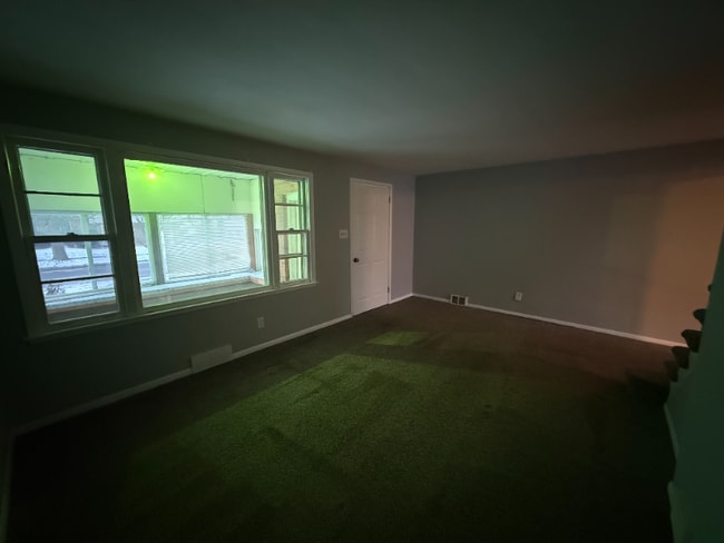 6018 Devlin Ave, Niagara Falls, NY 14304 - photo 4