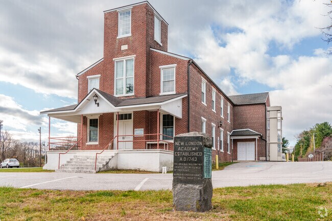 New London Township is home to New London Academy, a landmark in education history.