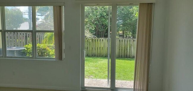 410 SW 9th St unit 410, Fort Lauderdale, FL 33315 - photo 6