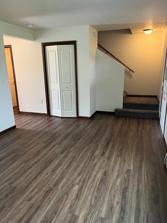 1058 Egg Harbor Rd, Sturgeon Bay, WI 54235 - photo 5