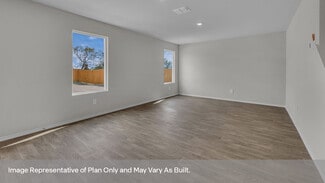 2205 Lionheart Dr, Luling, TX 78648