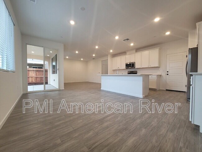 7431 Chadbourne Way, Sacramento, CA 95829 - photo 6