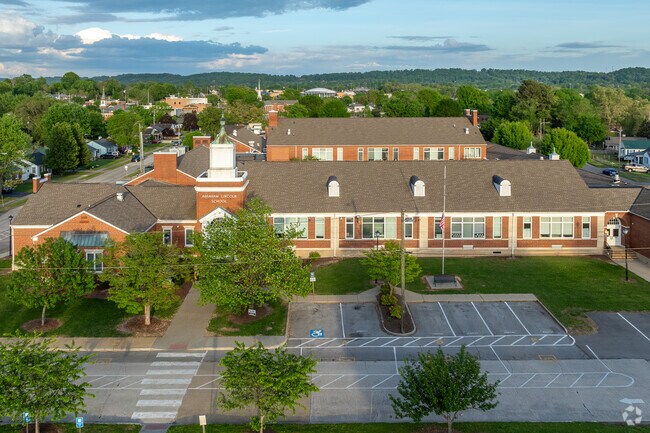 Abraham Lincoln Elementary receives an A-minus grade from Niche.