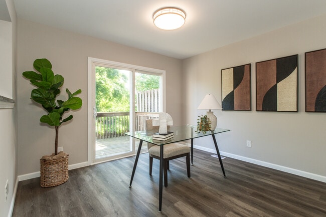 818 William Howard Taft Rd, Cincinnati, OH 45206 - photo 5