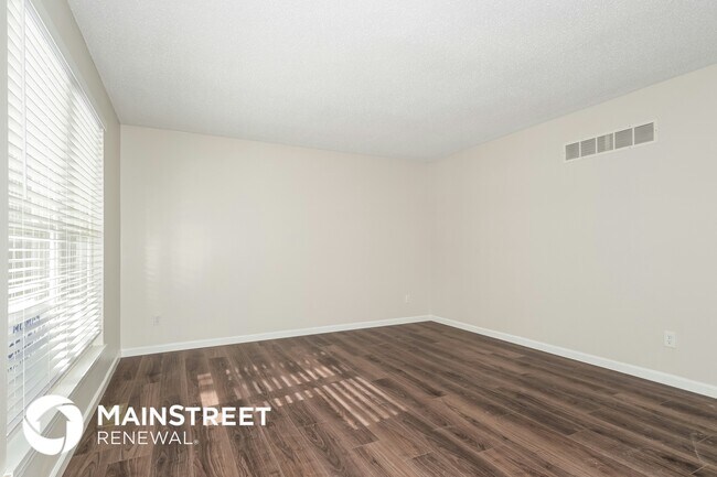 3515 Ridgewood Dr, Saint Charles, MO 63303 - photo 4