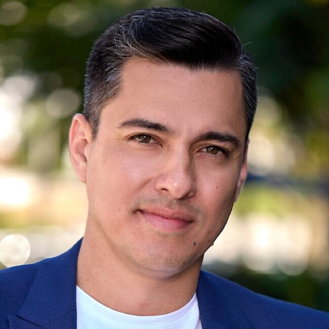 Agent Photo