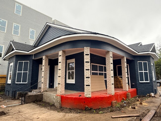 1519 Mckee St unit 2, Houston, TX 77009 - photo 4