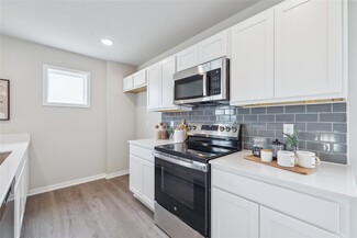 2103 White Oak Ln, Granger, IA 50109