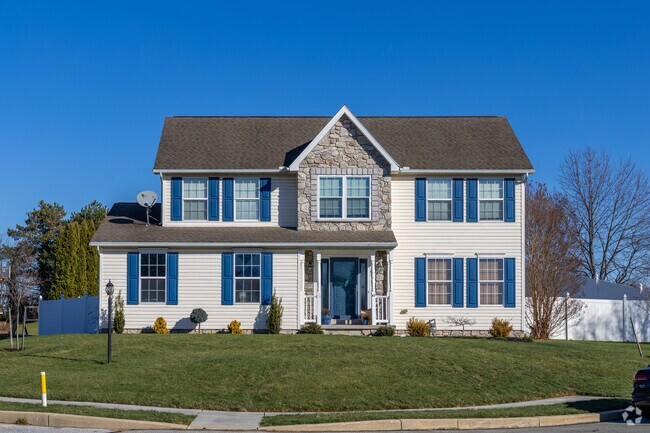 New Traditional homes are being built in new developments in Tyler Run-Queens Gate.