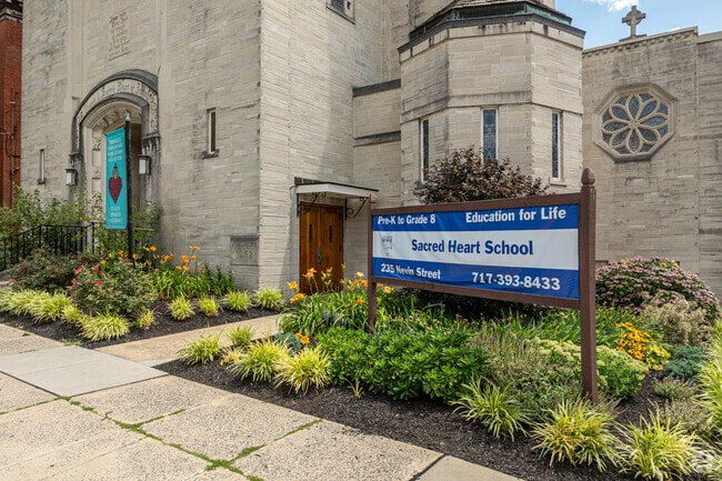 With a student-teacher ratio of 17:1, Sacred Heart School can offer individual instruction.