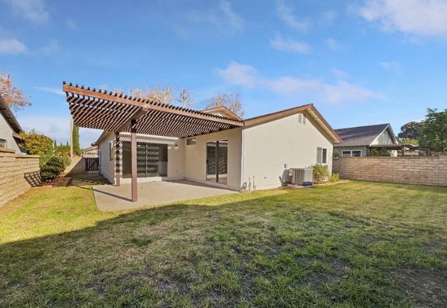 25443 Vía Labrada, Santa Clarita, CA 91355 - photo 5