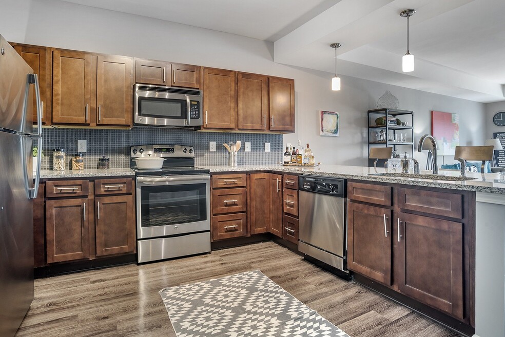 The Heights Apartments, Montgomery, AL 36104 - photo 1