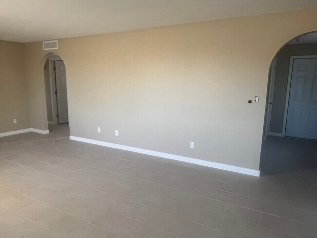 1731 E Cheery Lynn Rd unit 1731 Front, Phoenix, AZ 85016 - photo 4