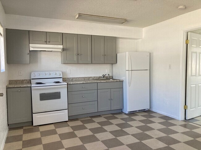 Kitchen / Dining
