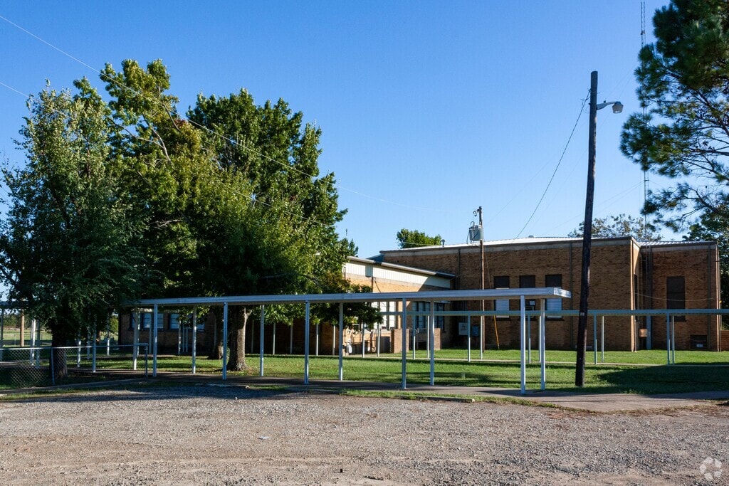Fannindel Elementary School serves Hunt County students from Pre-K through the 5th grade.