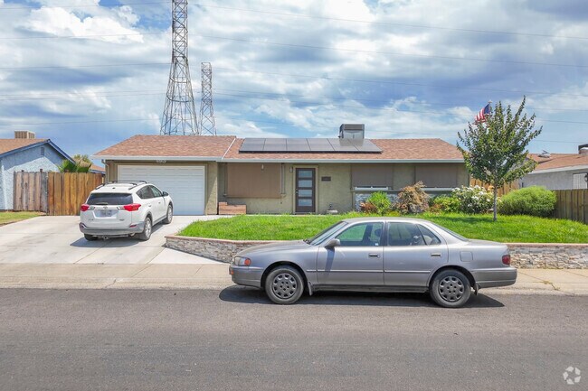 There are charming homes in the Oroville South neighborhood.