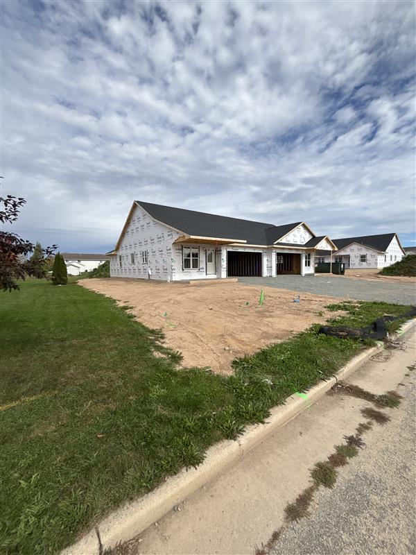 1127 Northwood Dr, Seymour, WI 54165
