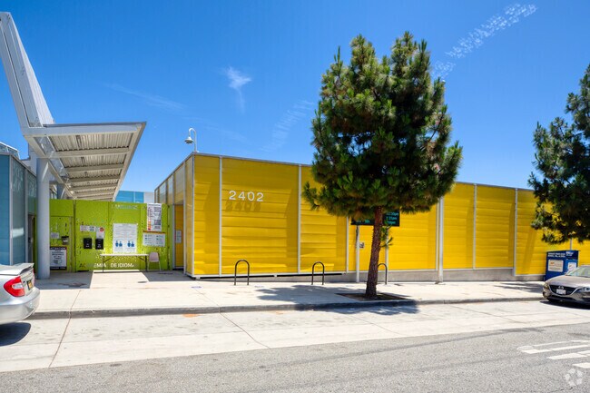 The Edison Elementary School in Pico entrance showcases architectural designs.