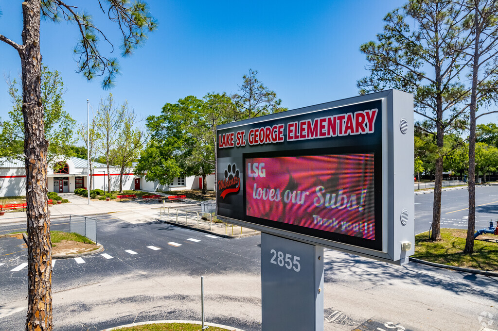 Lake St. George Elementary School is where success starts for students in Palm Harbor.
