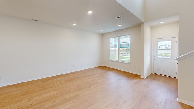 2670 Marjorie Ln, Plainfield, IN 46168 - photo 2