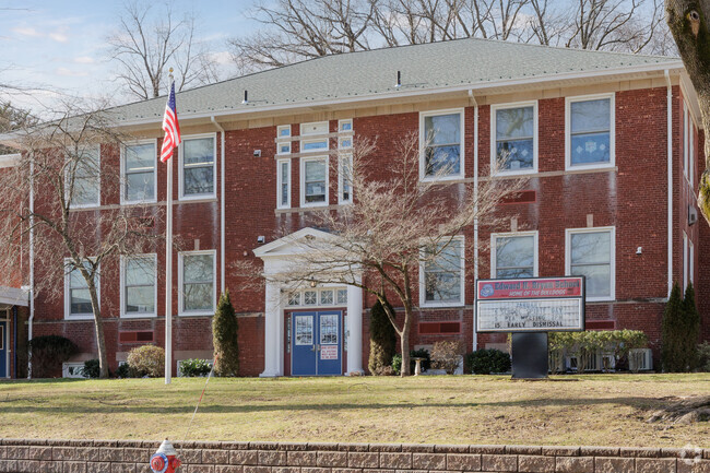 Edward H. Bryan Elementary School in Cresskill, NJ has a student-teacher ratio of 12 to 1.