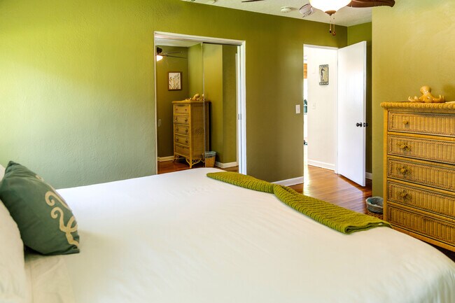 217 S Orlando Ave, Cocoa Beach, FL 32931 - photo 7