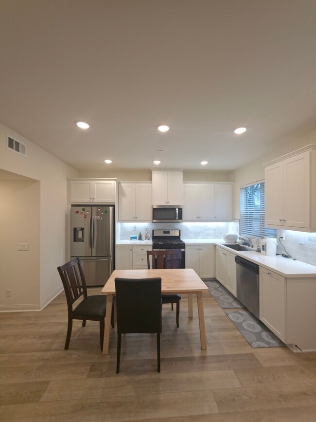 12120 Blue Sky Ct, Whittier, CA 90602 - photo 4