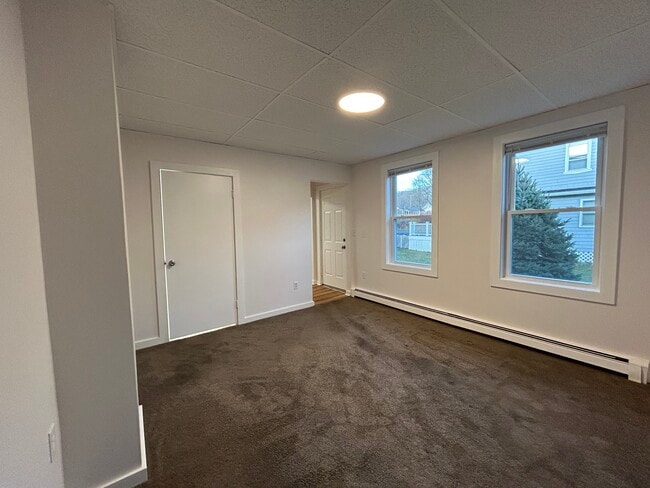 12 Everett St unit 12, Plainville, MA 02762 - photo 4