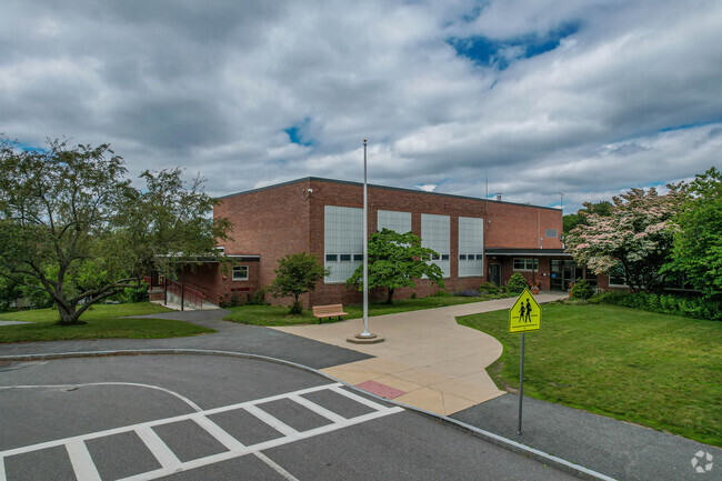 Entrance at Joseph E. Fiske Elementary School in the Wellesley neighborhood.
