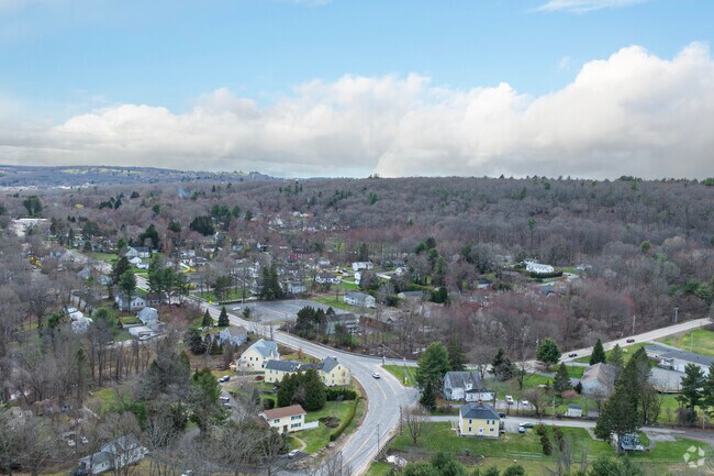 Boylston is a great rural neighborhood for those who want peace and quiet with their families.