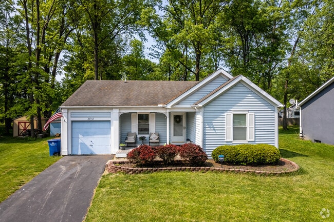Sunbury Woods has several ranch style homes.