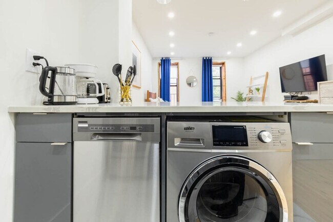 1597 York Ave unit FL2-ID1021929P, New York, NY 10028 - photo 7