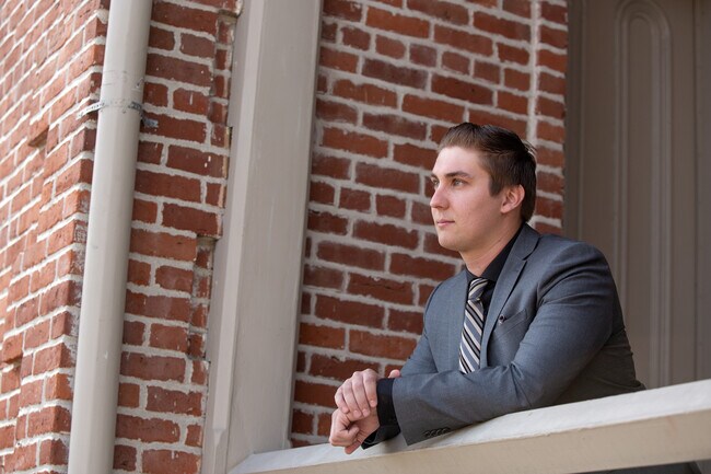 Agent Photo