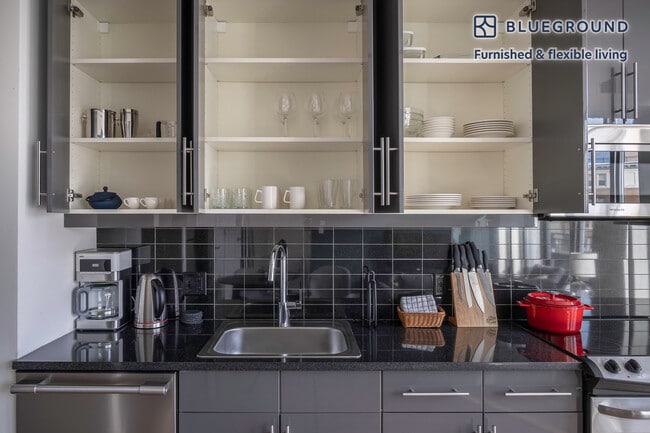 1328 14th St NW unit FL6-ID161, Washington, DC 20005 - photo 6