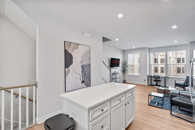 3117 Coquina Ln unit FL1-ID1284661P, Charlotte, NC 28206 - photo 4