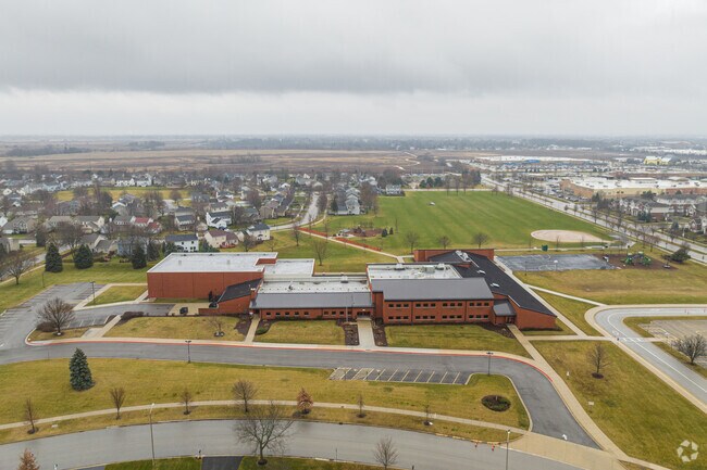 Mary Lou Cowlishaw Elementary School is in School District No. 204.