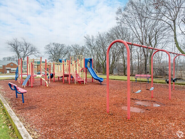 Schroeder Park has a mulched playground so kids can play safely.