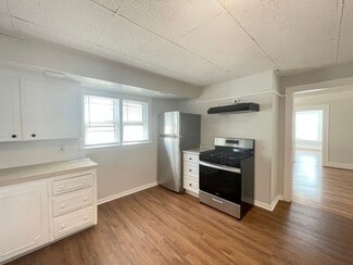 39 Ashland St Unit 1, Manchester, NH 03104