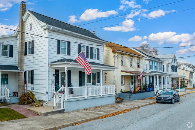 Single family homes are plentiful in Mt. Holly Springs.